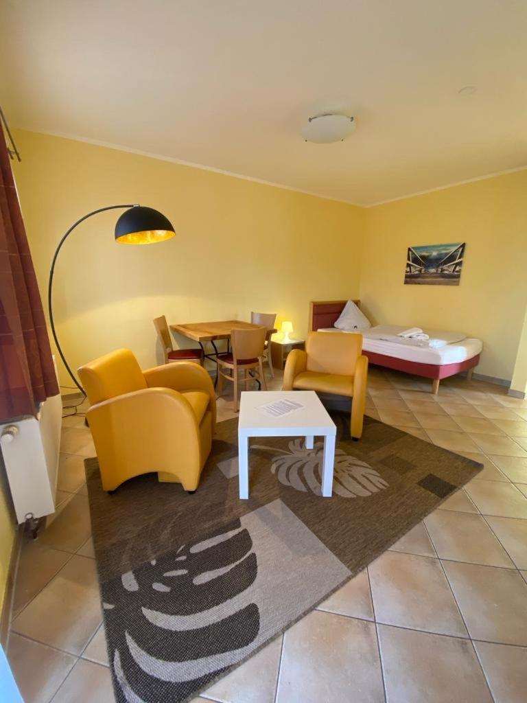 Apartments In Der Kopenhagener Strasse Rostock Ngoại thất bức ảnh