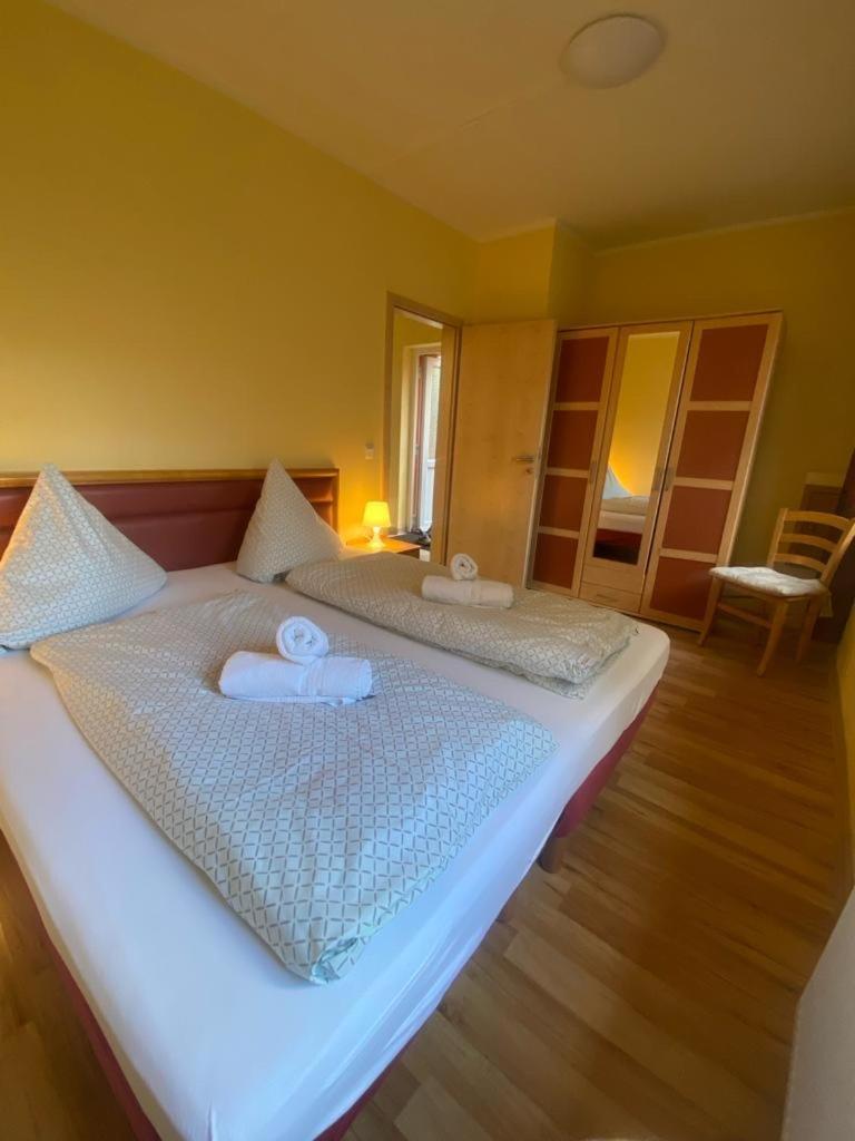 Apartments In Der Kopenhagener Strasse Rostock Ngoại thất bức ảnh